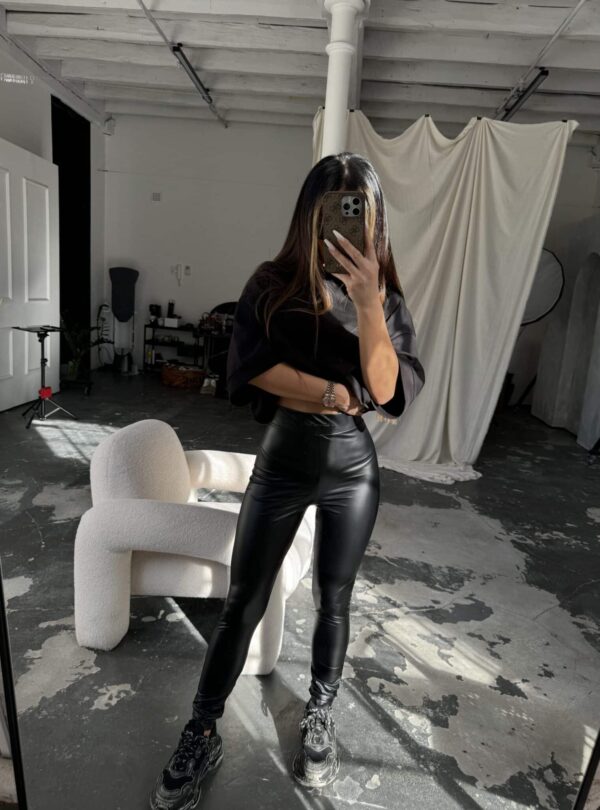 A2-21.jpeg A2-21.jpeg