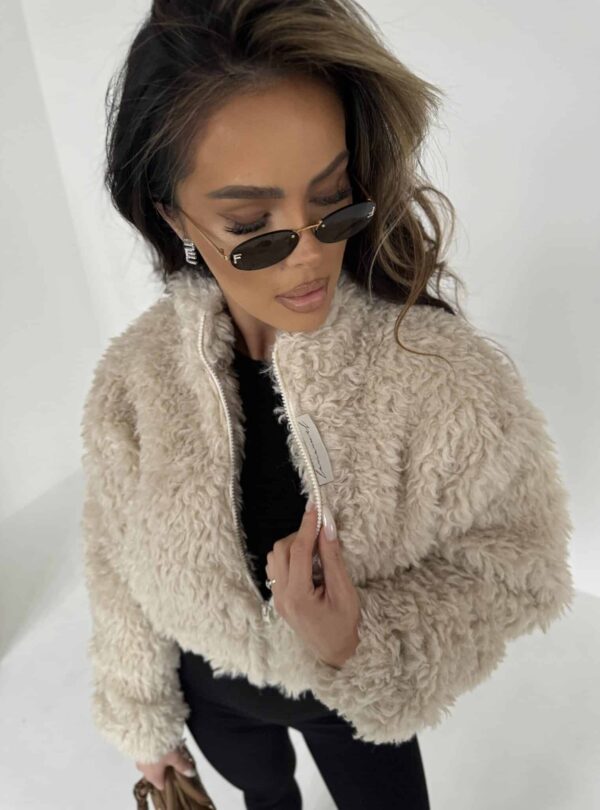 A2-9-4.jpeg A2-9-4.jpeg