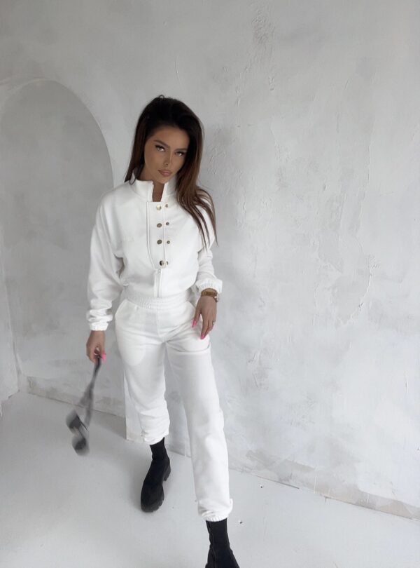 B3-2-1.jpeg B3-2-1.jpeg