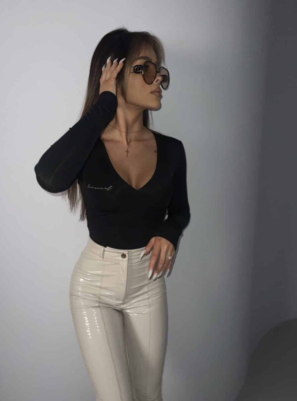 b8-2-1.jpeg b8-2-1.jpeg