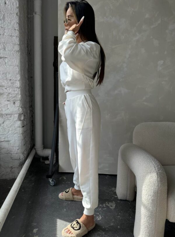 p3-4-1.jpeg p3-4-1.jpeg